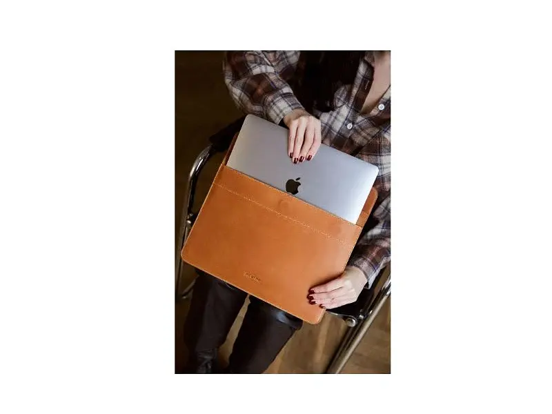 Чохол для ноутбука InCarne Klouz MacBook Air 15 2023-2025 (вінтажний) коньяк (klouz-cognac-vintage-air-15) - фото 6