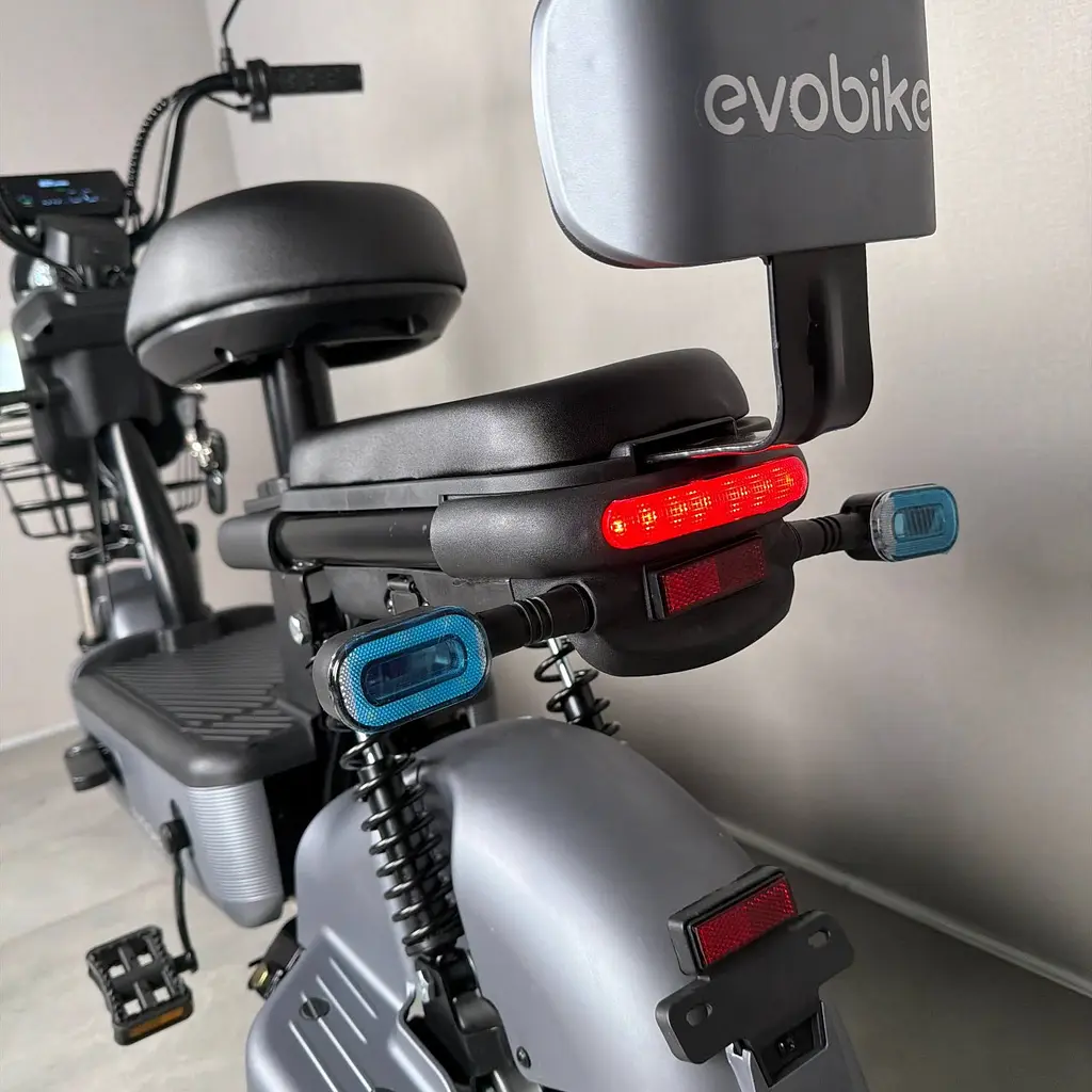 Городской электровелосипед EVOBIKE Nova S 500W с пассажирским сиденьем, поворотниками, корзиной и дисплеем, 48V 12Ah (экономный, до 40 км/ч), графитово-серого цвета - фото 8