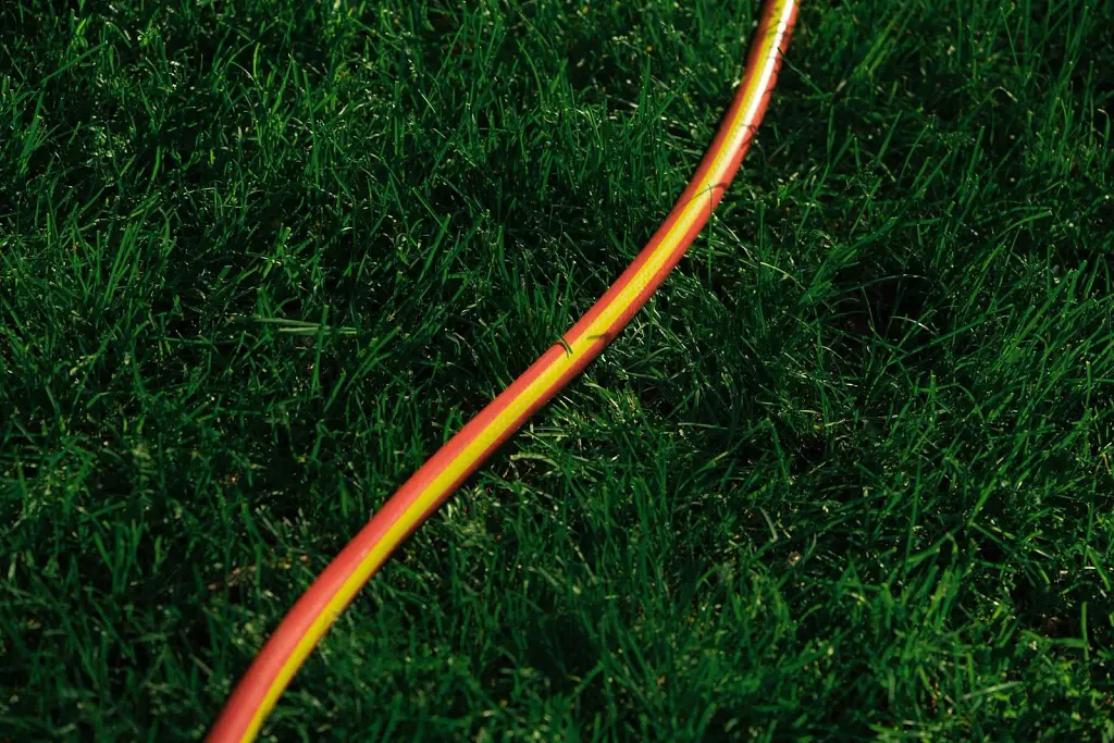 Шланг 2Е AquaFlex Orange 1/2" 50м (2E-GHE12OE50) - фото 2