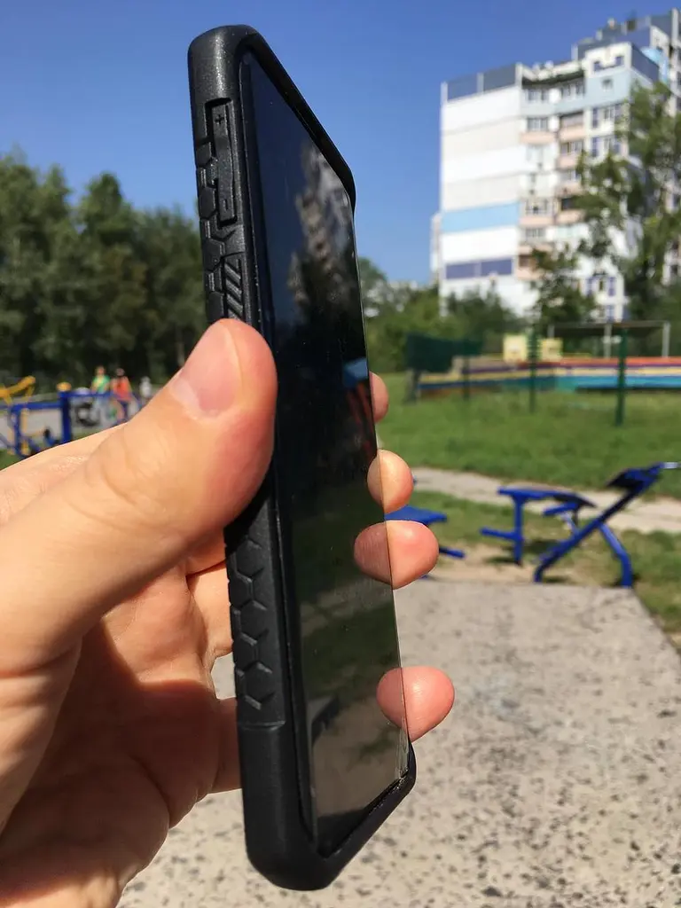 Чохол протиударний UAG Monarch (Original) для Samsung Galaxy S10 (6.1") Crimson - фото 3