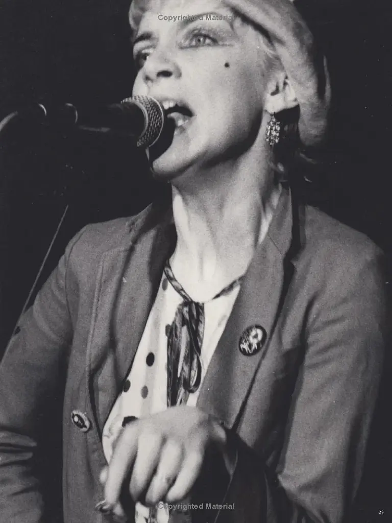 Annie Lennox: Retrospective - фото 9