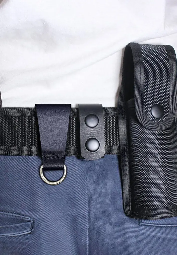 Шкіряний тренчик на пояс - фото 4