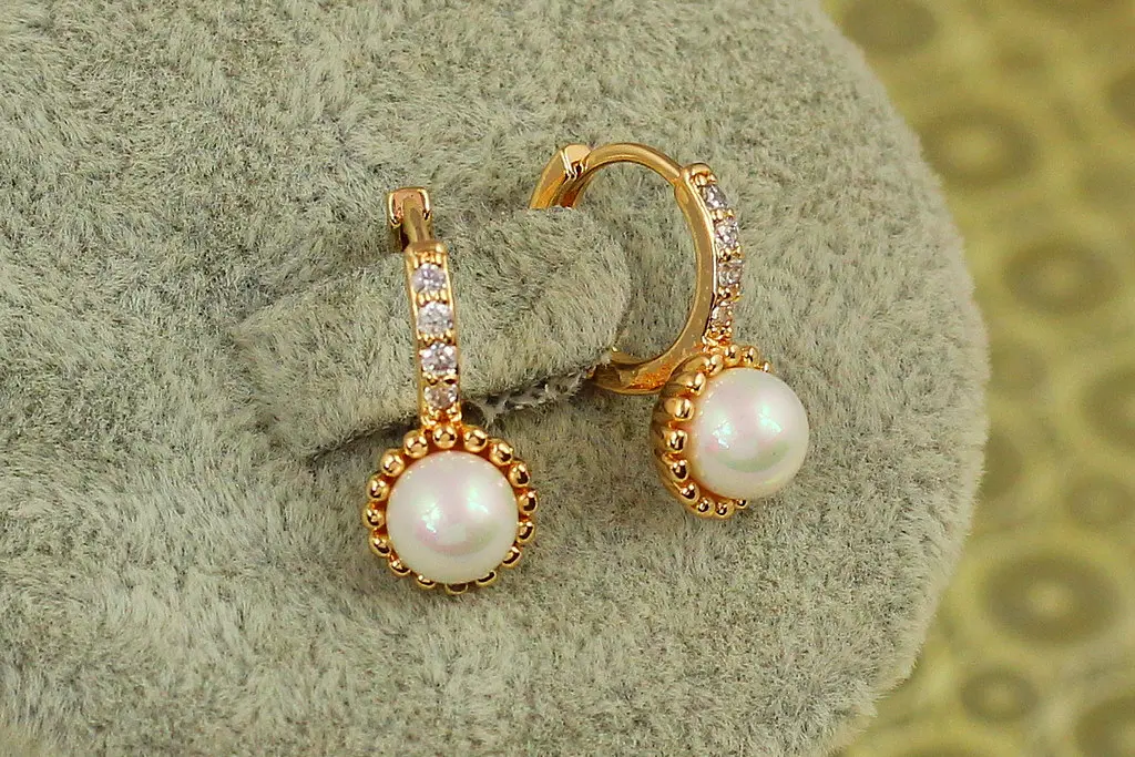 Сережки дитячі Xuping Jewelry фізаліс з перлинкою 1,6 см золотисті - фото 2