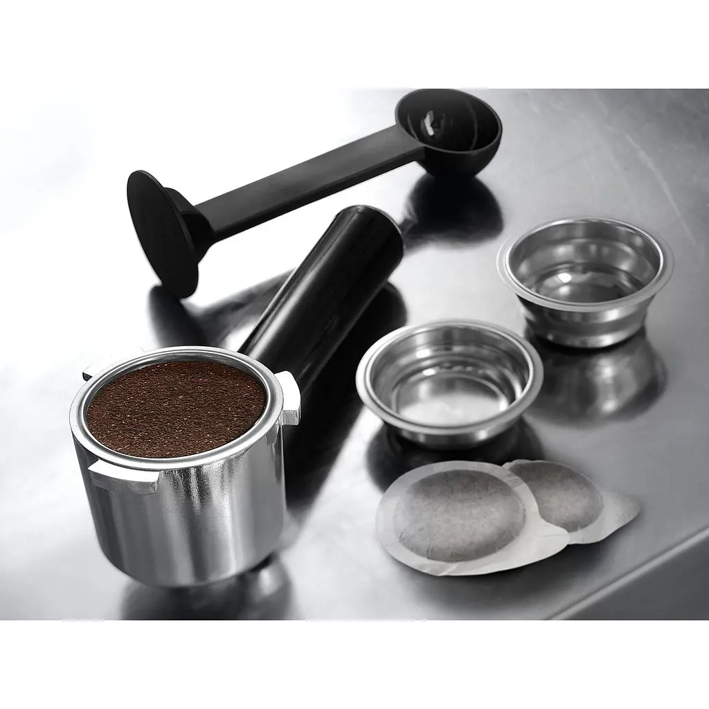 Рожковая кофеварка эспрессо DeLonghi EC 685.W - фото 4