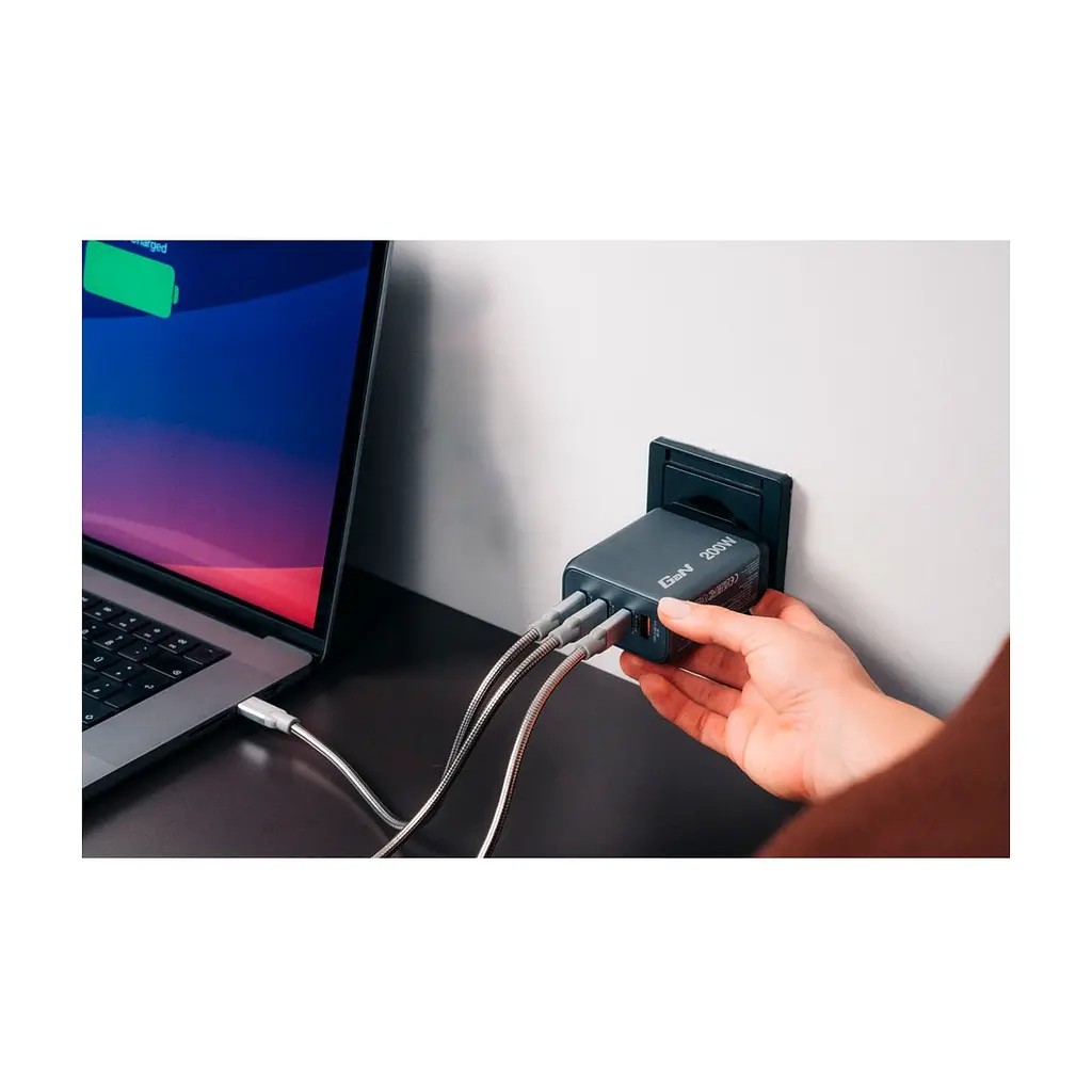 Зарядний пристрій Verbatim GaN 200 W 4 ports (2xUSB-C-100 W,USB-C-65 W /USB-A -3.0) (32204) - фото 9