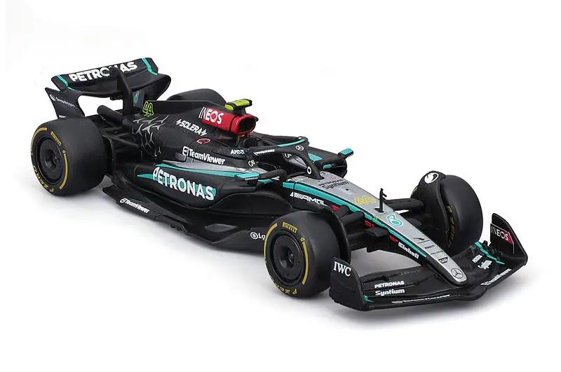 Іграшкова машинка гоночний болід Mercedes-AMG F1 W15 2024 1:43 Bburago 18-38208 - фото 3