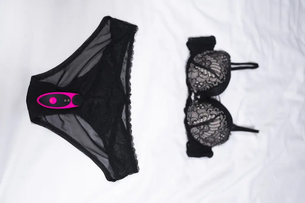 Вибратор для клитора Lovense Ferri 7.4 см розовый - фото 14