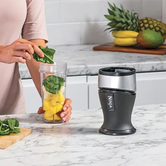Фітнес-блендер Ninja 700W Slim Blender & Smoothie Maker QB3001EUS - фото 8