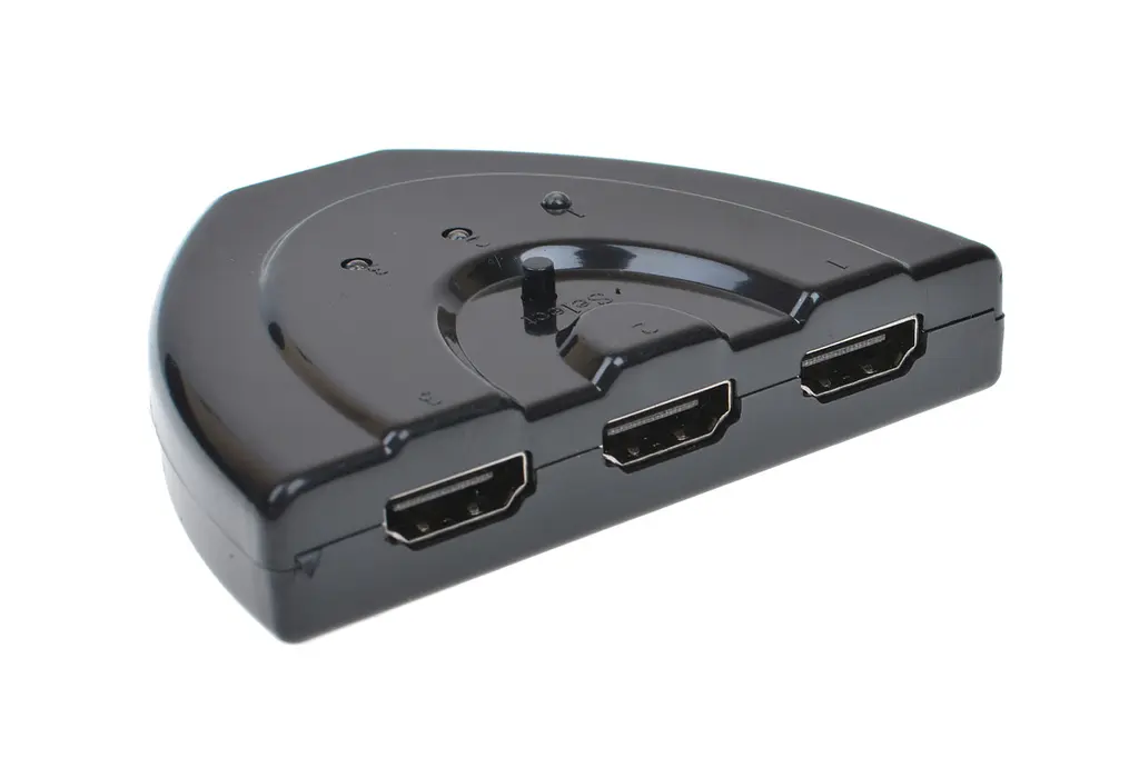 З'єднувач Smartec Switch на 3 Hdmi з перемикачем - фото 2