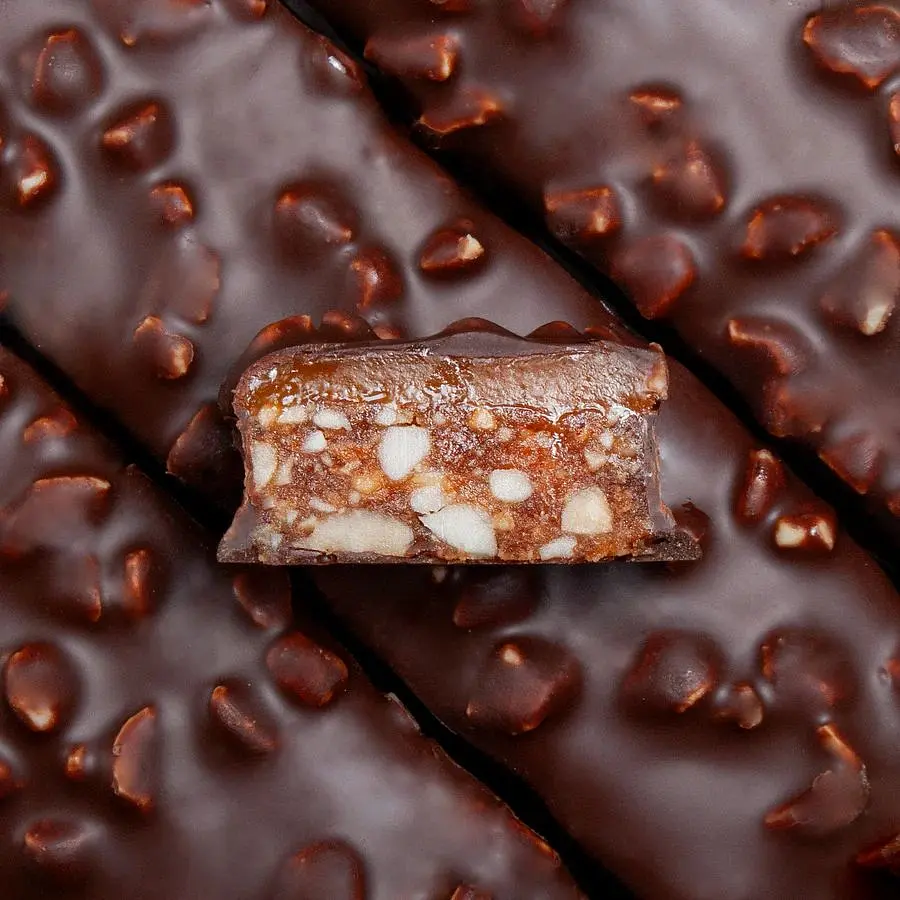 Уцінка. Набір шоколадних батончиків Fizi Guilty pleasure box Peanut + caramel 10 шт.  - фото 5