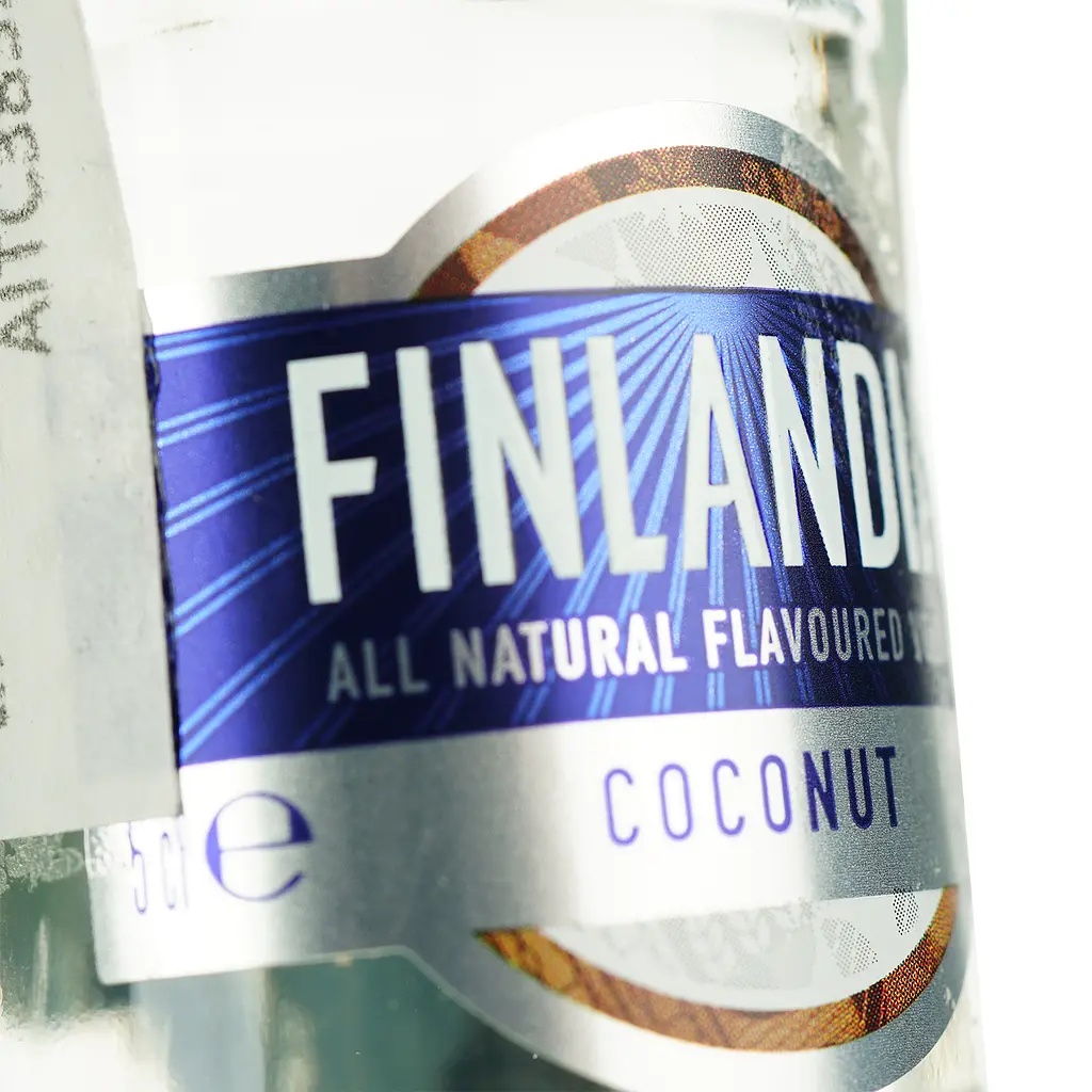 Уцінка. Горілка Finlandia Coconut 37.5 % 0.05 л (806887) - фото 4