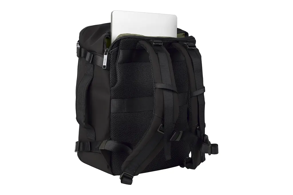 Рюкзак дорожный Tugo M Dry Cabin Luggage 15.6", черный Tucano sum0027724 - фото 10