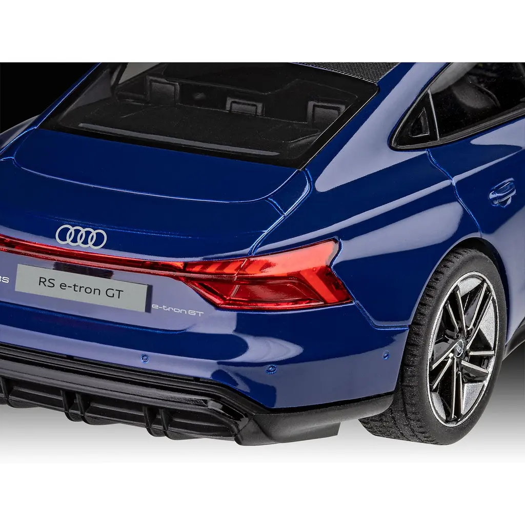 Збірна модель Revell Набір Автомобіль Audi e-tron GT рівень 2 масштаб 1:24, 71 деталь (RVL-67698) - фото 5
