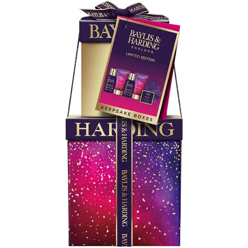 Набір Baylis & Harding Midnight Fig & Pomegranate: Гель для душу + Крем для душу + Лосьйон для тіла + Крем для рук + Кристали для ванни + Мочалка - фото 2