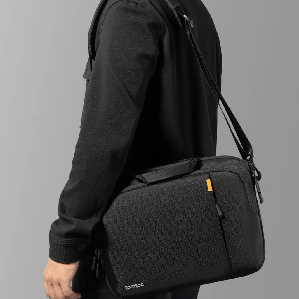 Сумка для ноутбука Tomtoc Defender-A30 Laptop Shoulder Bag Black 15-16 Inch A30F2D1 - фото 7