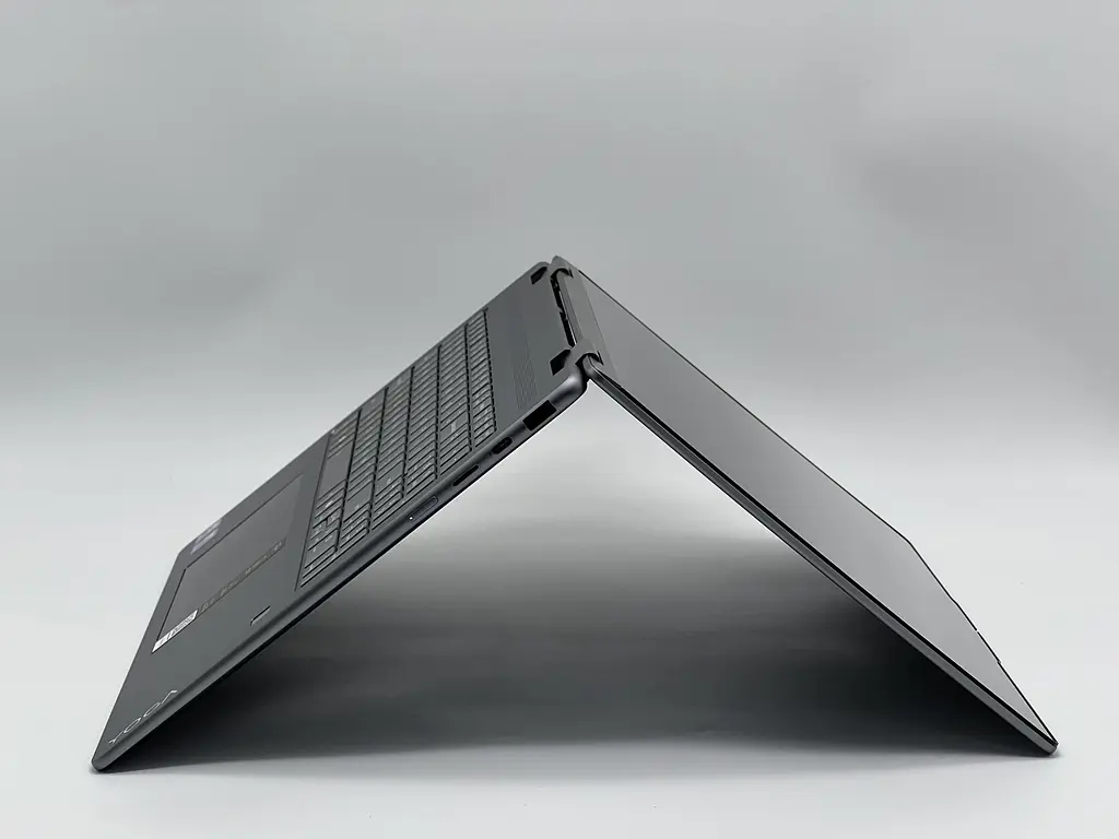 Ноутбук Lenovo 16" Yoga 7i 2-in-1, Intel Core Ultra 5 226V, 16 GB, 480 GB, Intel Arc Graphics 130V, 1920x1200, IPS (SH2601421) Б/в - фото 4