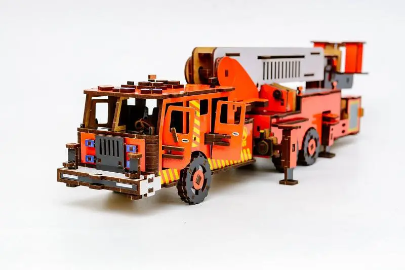 Конструктор Puz-00921 "Пожежна машина" (розмір моделі 50x13x10см) PuzzleOk - фото 6