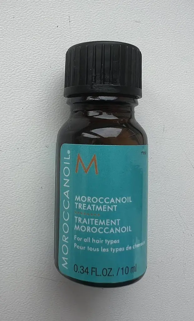 Відновлююча олія для всіх типів волосся Moroccanoil Treatment oil for all hair types 10 мл - фото 2