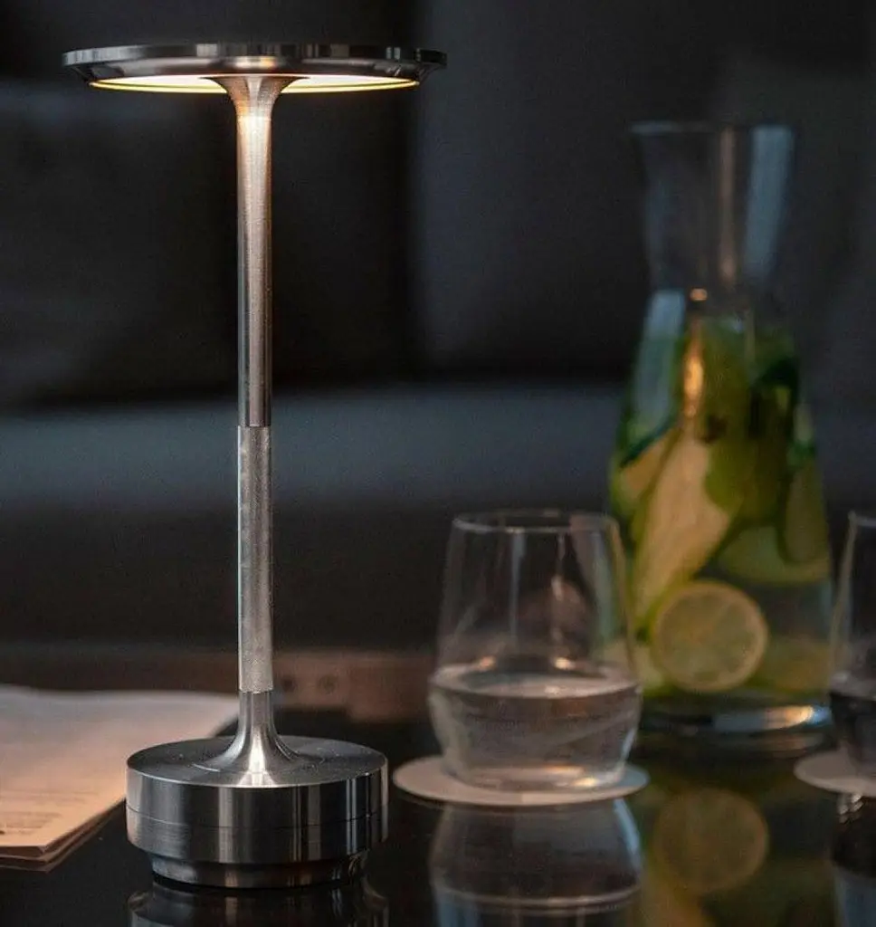 Настільна лампа з акумулятором KLOODI DECO TA-5V CLA CCT BK - фото 4