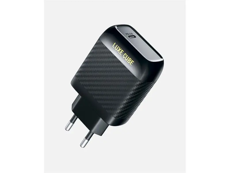 Мережевий зарядний пристрій Luxe Cube Dynamic 18 W Black (1USBx3A) (4446689880896)