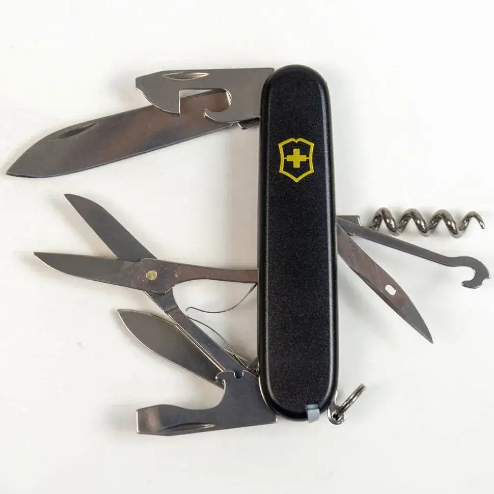 Ніж Victorinox Climber Mat 91 мм 14 функцій чорний матовий жовтий лого - фото 11