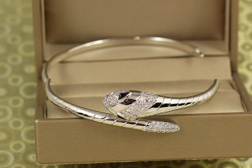 Браслет бенгл Xuping Jewelry Змія Нага 57 мм на руку від 16 см до 18 см сріблястий - фото 2