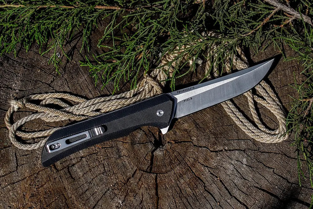Ніж складаний туристичний Ruike Hussar P121-B/(9.2 см) 14C28N/G10 чорний - фото 5