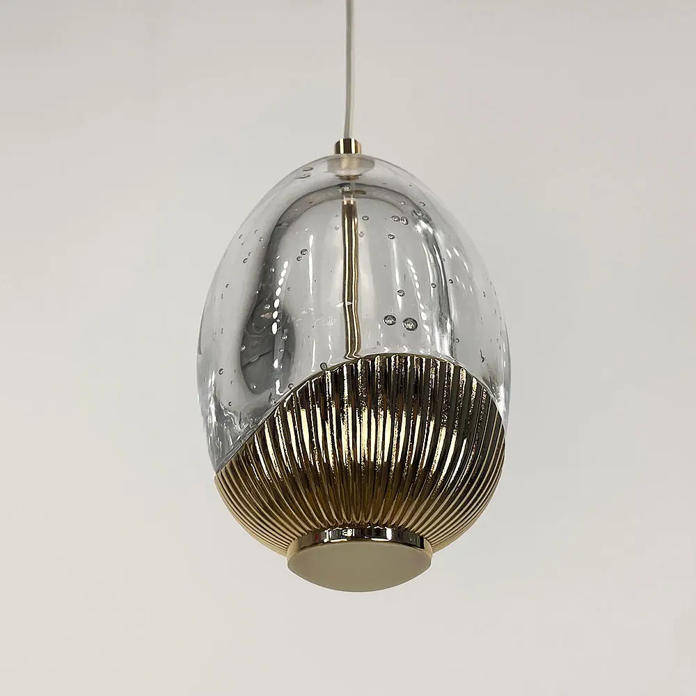 Світильник із сферичним підвісом 13х10 см у золотій оправі | Арт. MJ 200-130 | Line F - фото 3