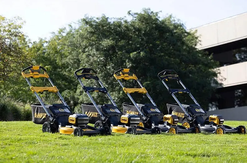 DeWALT Газонокосарка акумуляторна 2х18В 53см 67л 25-102мм 28кг без АКБ та ЗП - фото 8