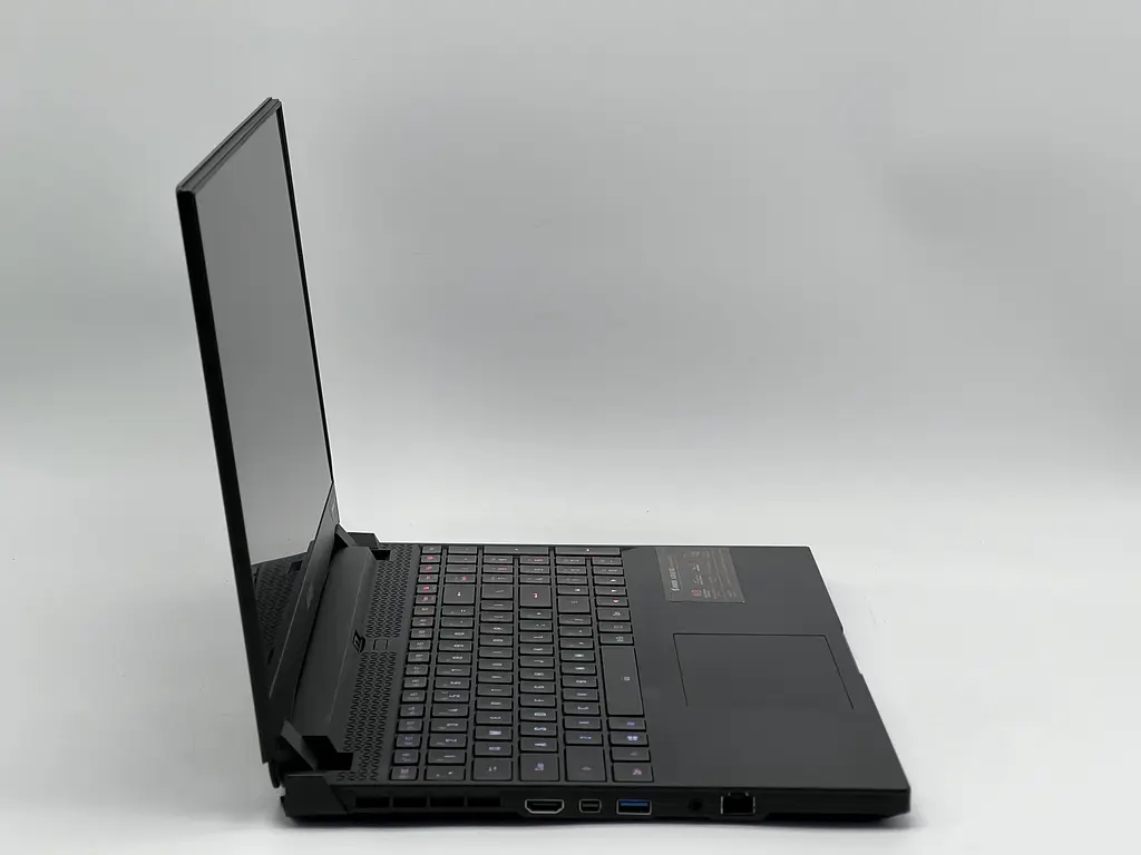 Ноутбук Gigabyte 15.6" Aorus 15G YC, i7-10870H, 32 GB, 480 GB, NVIDIA GeForce RTX 3080, 1920x1080, IPS (SH2508733) Б/в - фото 4