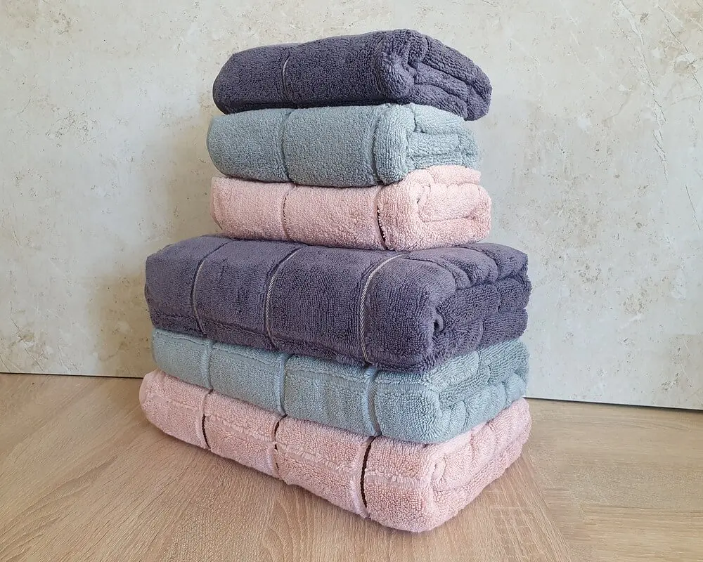 Набір турецьких махрових рушників Cestepe MicroCotton Premium 3 штуки 50x90 + 3 штуки 70х140 Kare 2 щільність 600 г/м2 - фото 4