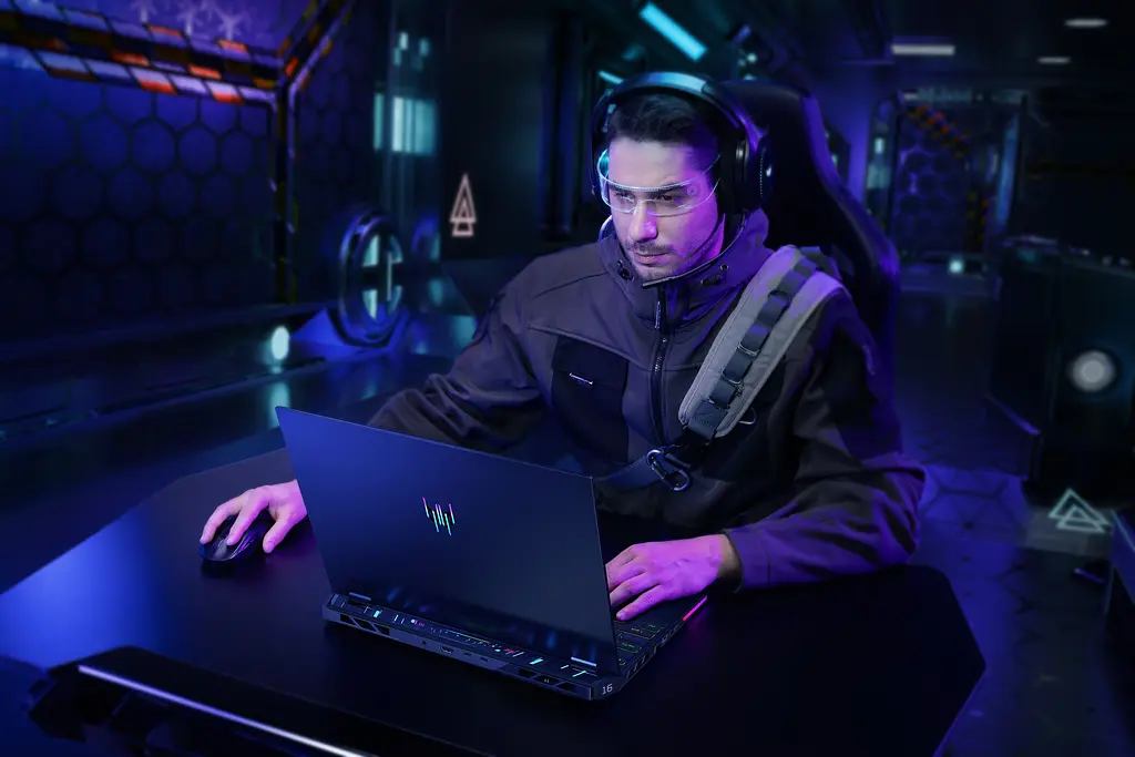 Ноутбук Acer Predator Helios 16 PH16-73 16" OLED Intel U9-275HX 64GB F2TB NVD5090-24 Win11P черный - фото 6