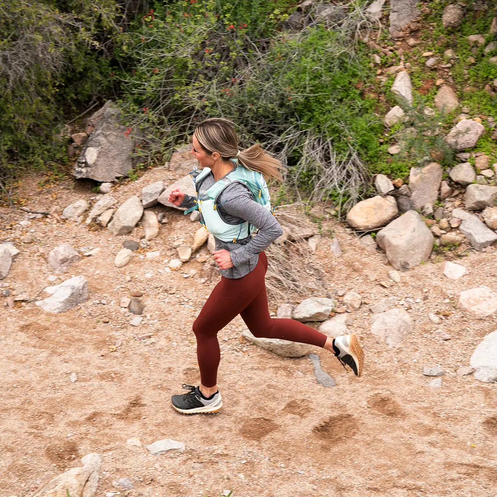 Рюкзак Ultimate Direction Adventure Vesta 6.0 Women S/M Голубой - фото 6