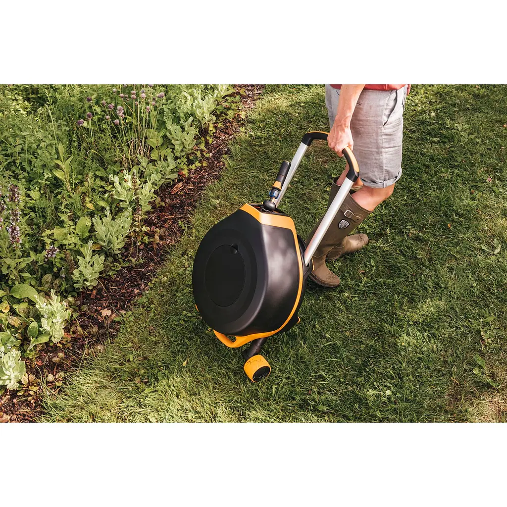 Шланг Fiskars X-series XL з автоматичною котушкою-візоком (1067548) - фото 8