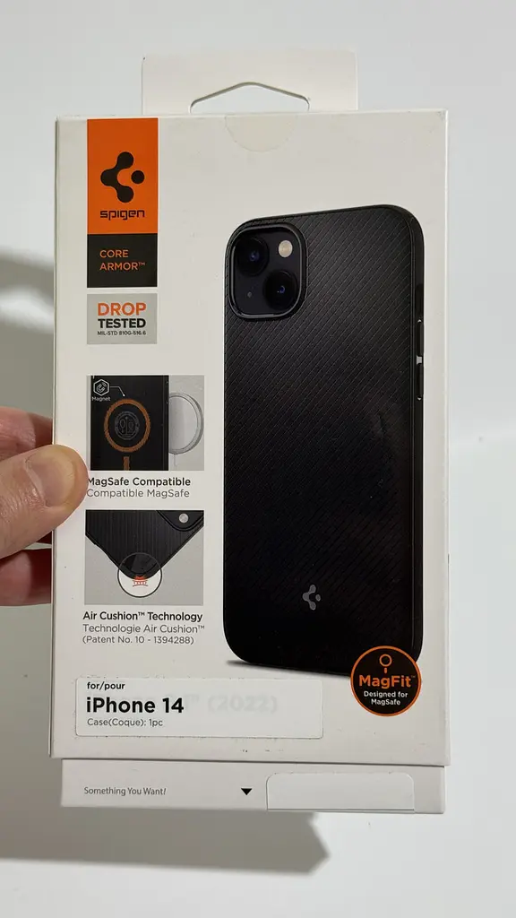 Протиударний чохол для iPhone 13/14 Spigen Core Armor MagSafe MagFit Black ACS04676 - фото 2