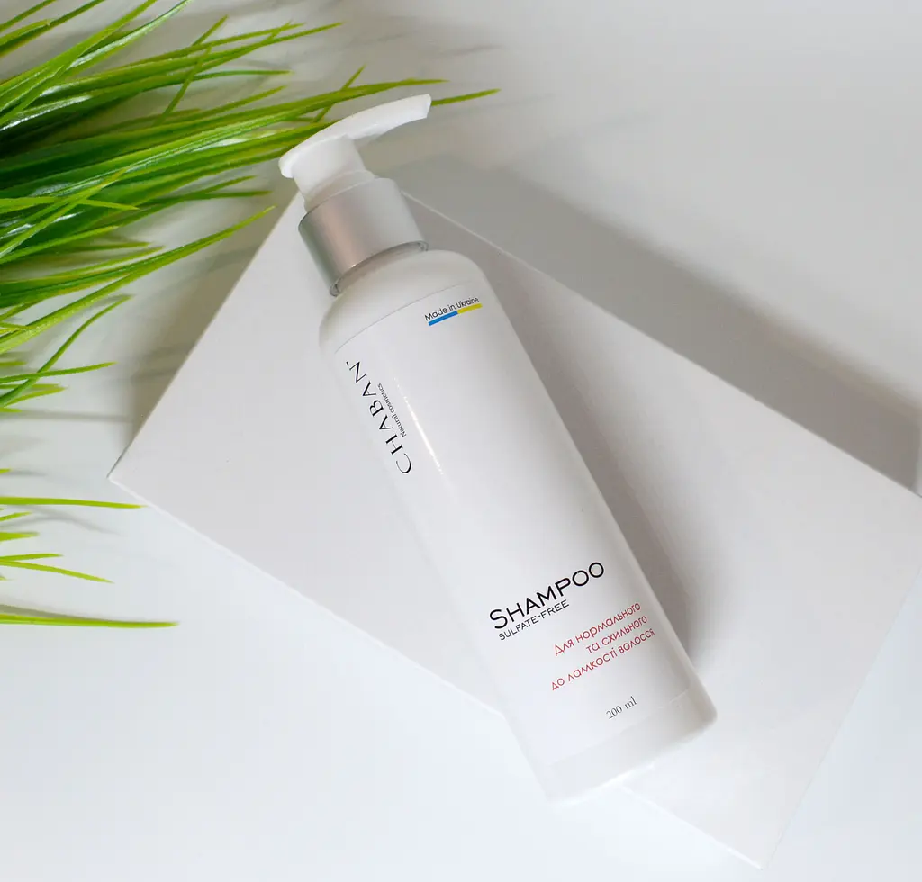 Бессульфатный шампунь для нормального и склонного к ломкости волосам Chaban 200 мл - фото 2