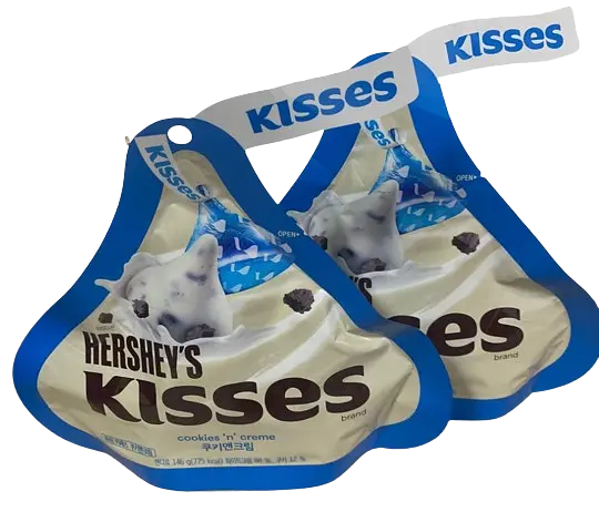 Шоколадні цукерки Hershey's Kisses Cookies 'n' Creme 82г - фото 9