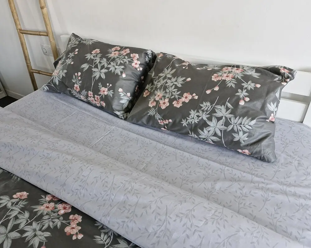 Постільна білизна LARA сатин d13267p полуторна 150х220 см - фото 5