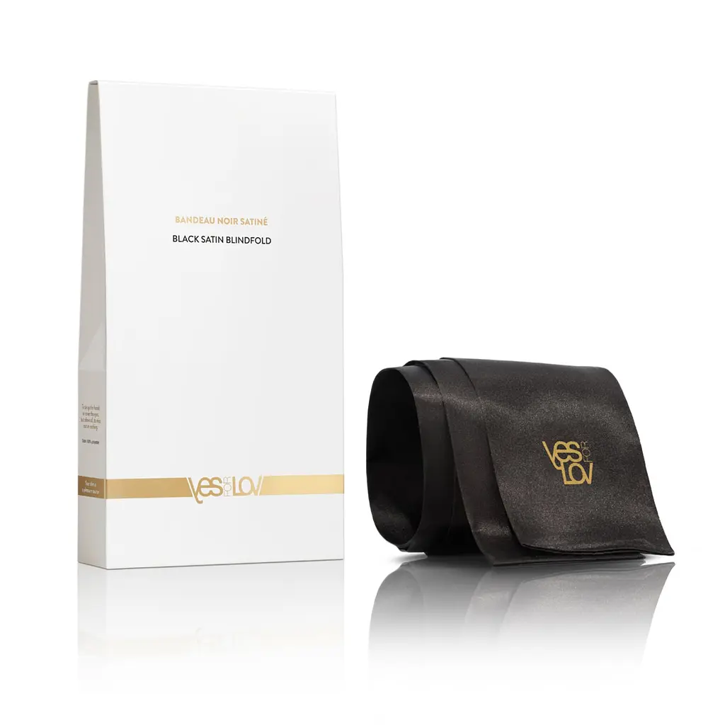 Сатинова пов'язка-стрічка на очі YESforLOV Black Satin Blindfold