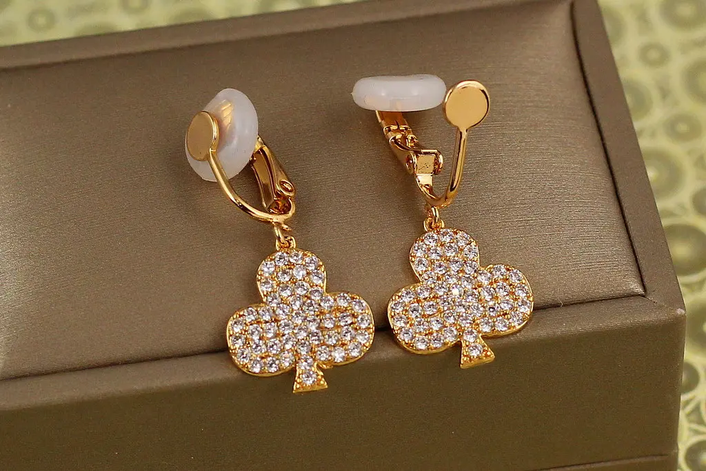 Сережки кліпси Xuping Jewelry дама треф 3,3 см золотисті - фото 2