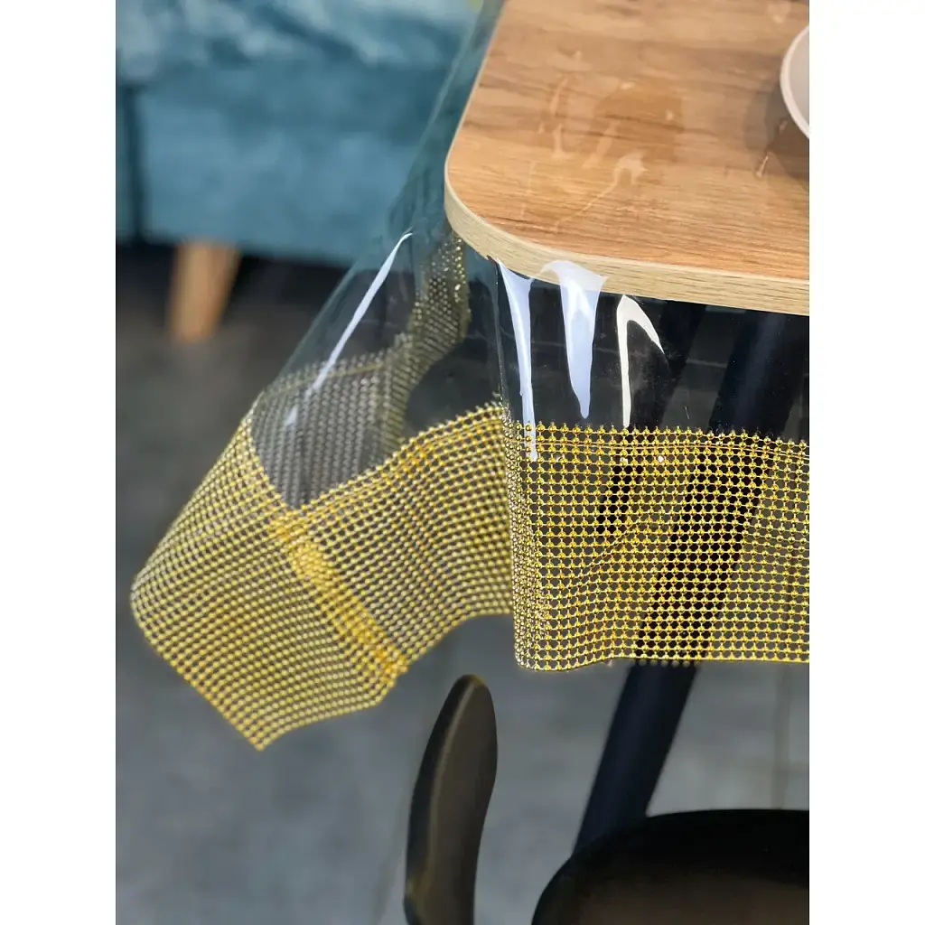 Скатерть силиконовая с золотой жемчужной лентой 120х120 см - фото 1