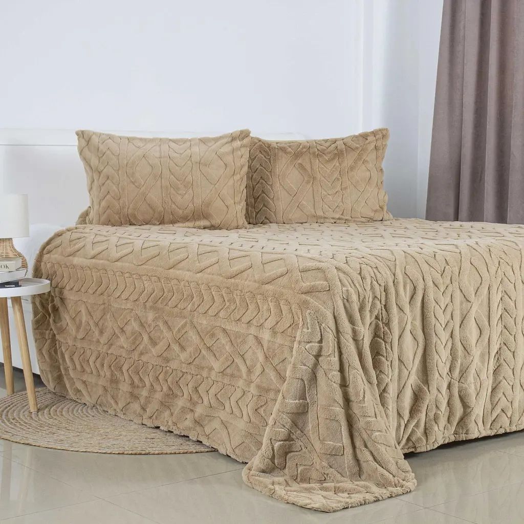 Покрывало ТЕП Soft Angora с наволочками бежевое 240 x 260 см (4-04885_34648) - фото 4