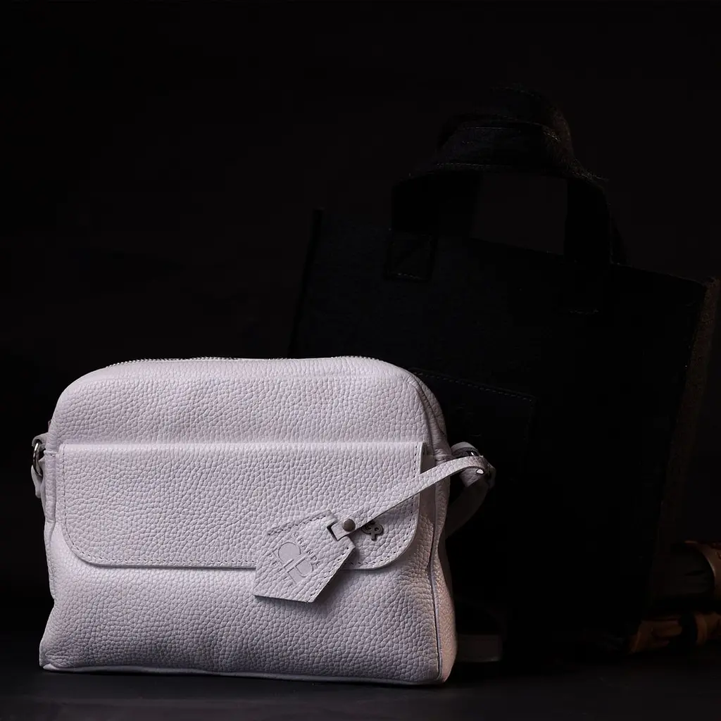 Жіноча сумка крос-боді із натуральної шкіри Grande Pelle 11650 біла - фото 8