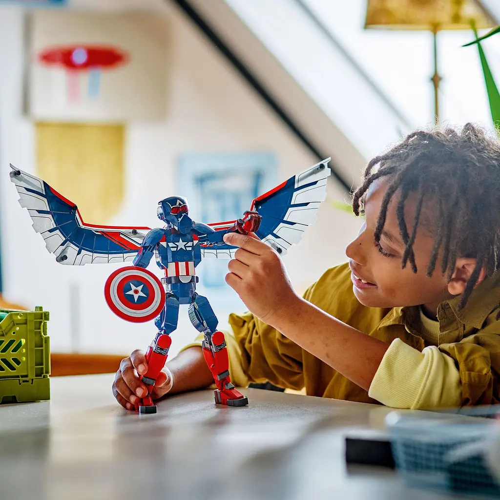 Конструктор LEGO Marvel Фігурка Нового Капітана Америка для складання, 359 деталей (76296) - фото 5
