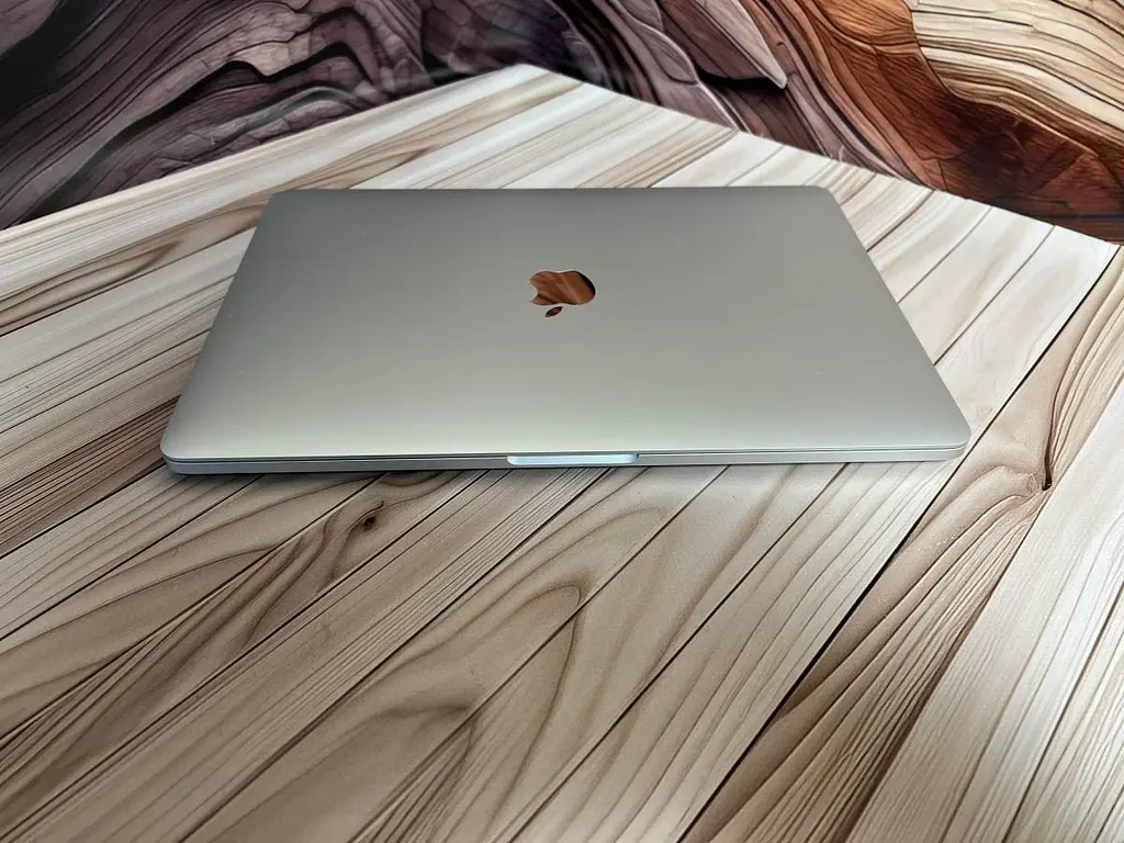 Ноутбук Apple MacBook Pro 13" 2020 i7/32GB/512GB (C02DR2ADML87) Б/в - фото 7