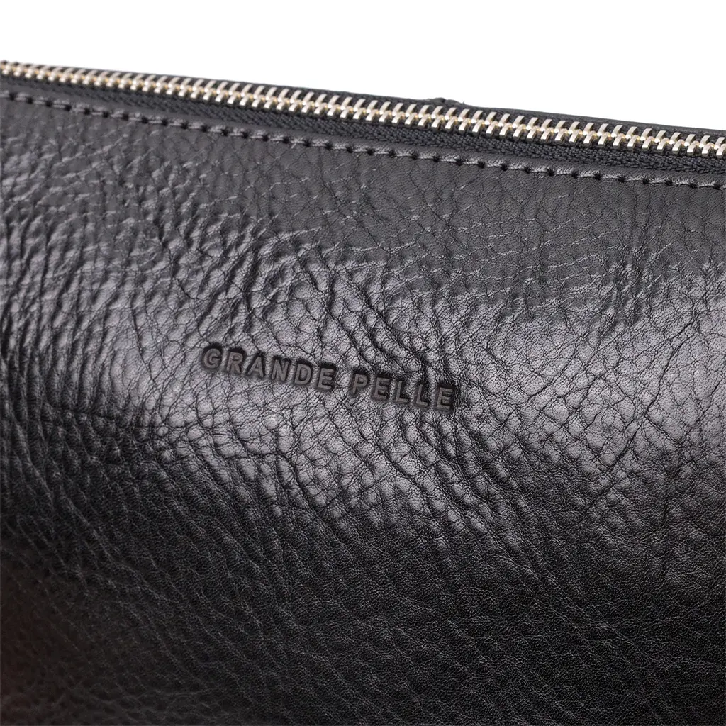 Кожаная женская сумка Grande Pelle 26х15.5х3 см sum0023601 - фото 3