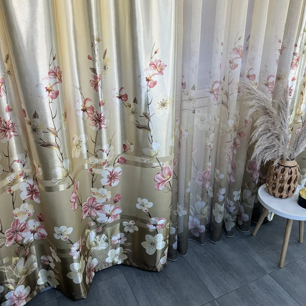 Атласні штори з квітами оливкового кольору 150х270 з тюлистом батистовим 400х270 на тасьме ALBO pbe0052640 - фото 3