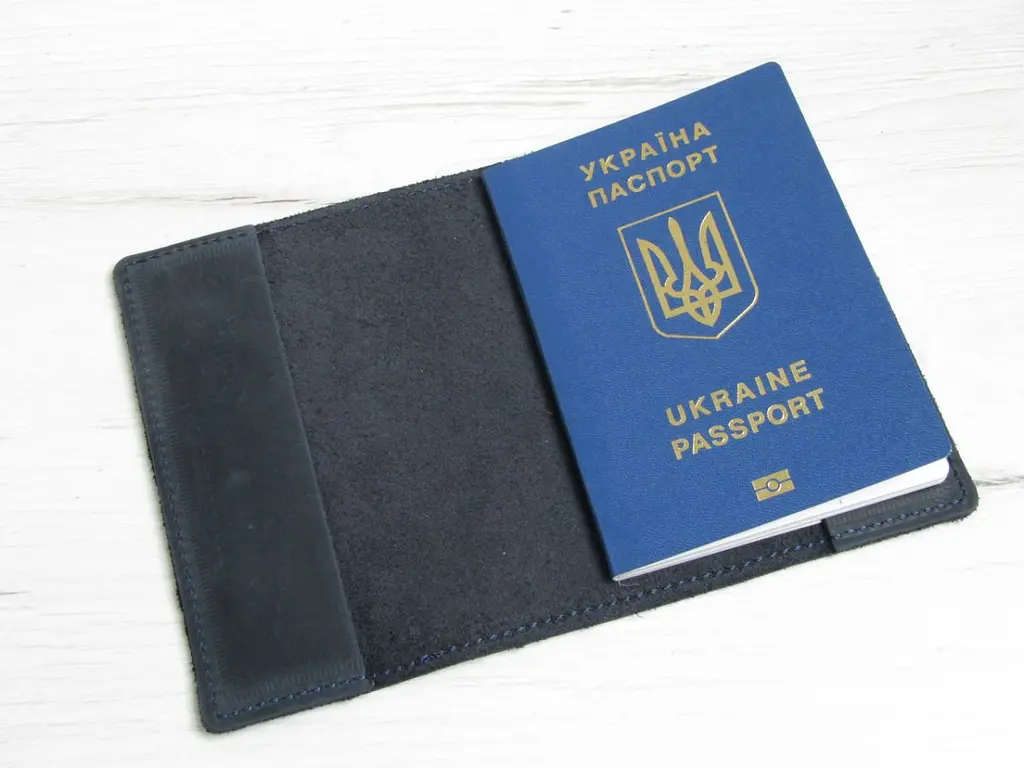Шкіряна обкладинка для паспорта GS синя (об 001 син) 140 мм - фото 3