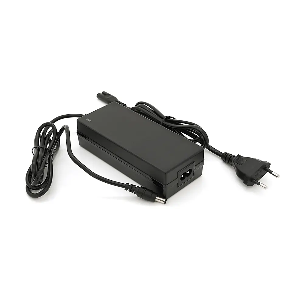 Зарядна станція Optonica B1000-A1. Об'єм 1036.8Wt/h, Потужність 1000W. Out:AC230, 2хDC13.3V/10A, USB-3x5V/2.4A, Type-C 100W(PD), 332х245х255мм. 9.1кг - фото 3