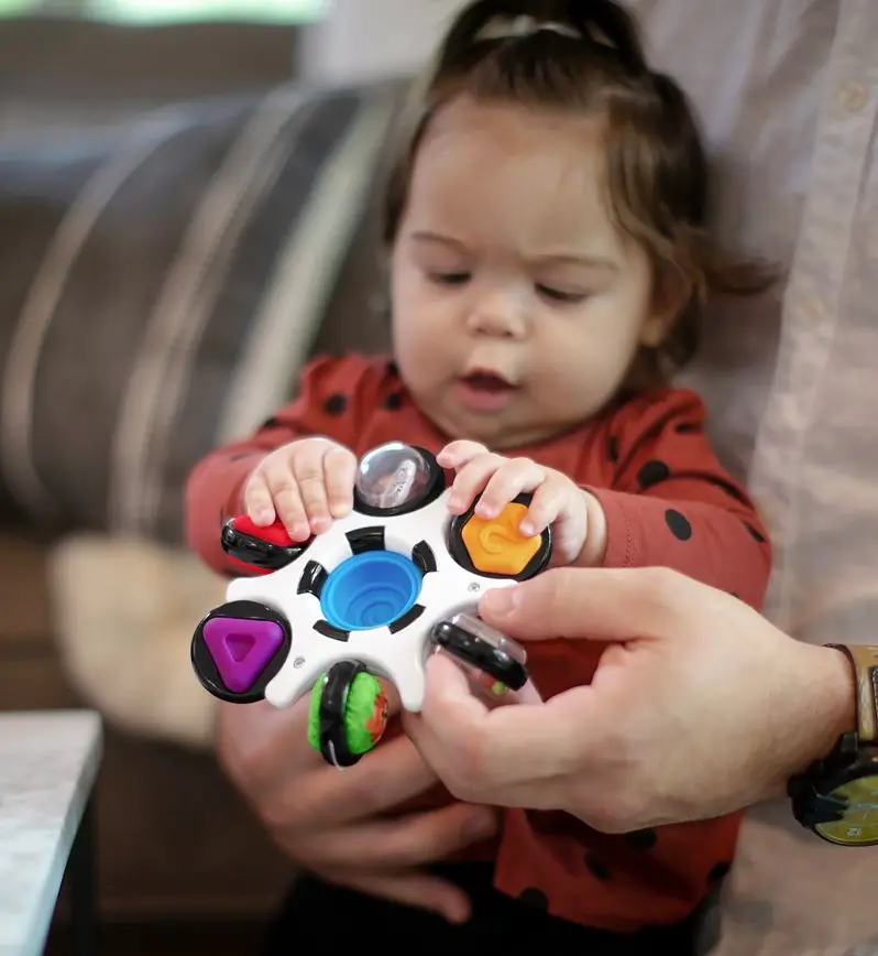 Розвиваюча іграшка Baby Einstein Curiosity Clutch (12491) - фото 4